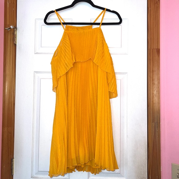 ASOS Yellow Pleated Off the Shoulder Mini Dress - Picture 7 of 9